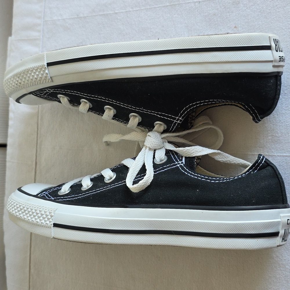 Black And White Canvas Converse All Stars Sneakers Womens 6 Mens 4 - Picture 6 of 14